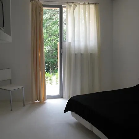 Hotel Family The Body